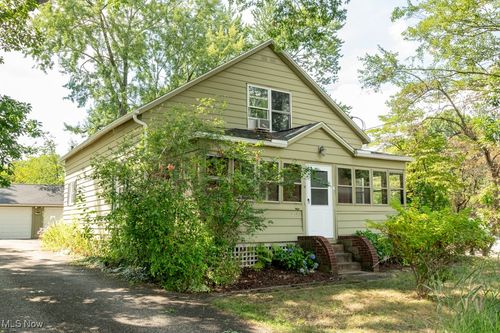 3738 Hile Rd, Stow, OH, 44224-4219 | Card Image
