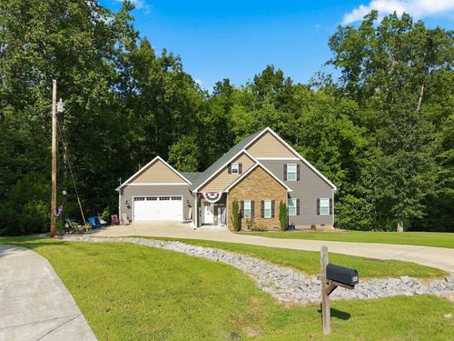 544 Aubrey Ln, Burns, TN, 37029-5425 | Card Image