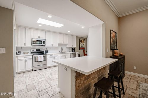 8763 E Quarterhorse Trl, Scottsdale, AZ, 85258-1426 | Card Image