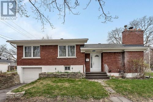 735 Chapman Boulevard, Ottawa, ON, K1G1T7 | Card Image