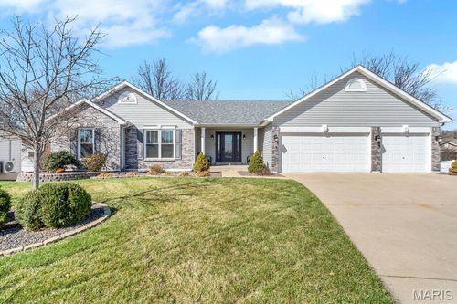 3 Pinehurst Forest Ct, O Fallon, MO, 63366-5951 | Card Image