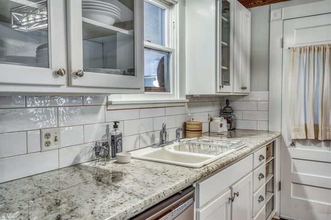 235 Hickory St, House other with 3 bedrooms, 3 bathrooms and null parking in New Ulm TX | Image 15