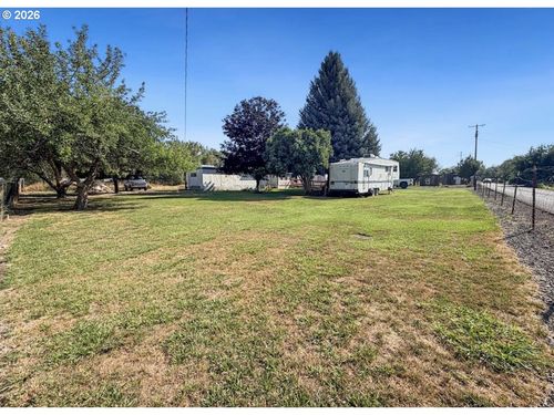 70 W Riverside, Mount Vernon, OR, 97865-3436 | Card Image
