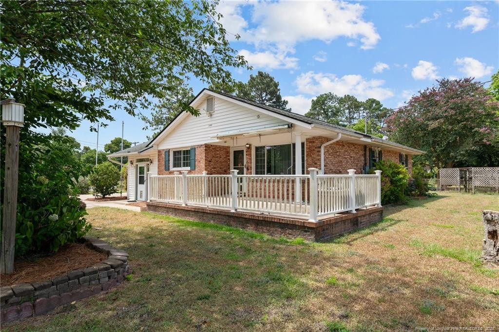 Westhill Dr, Fayetteville, NC 28304