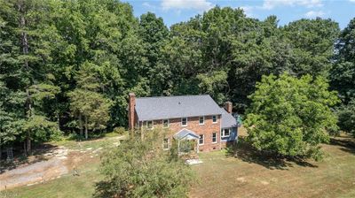 2685 Nc Highway 62 E, House other with 4 bedrooms, 2 bathrooms and null parking in Liberty NC | Image 2