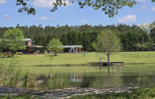 947 Bellhouse Rd, Macon, GA, 31217-9043 | Card Image