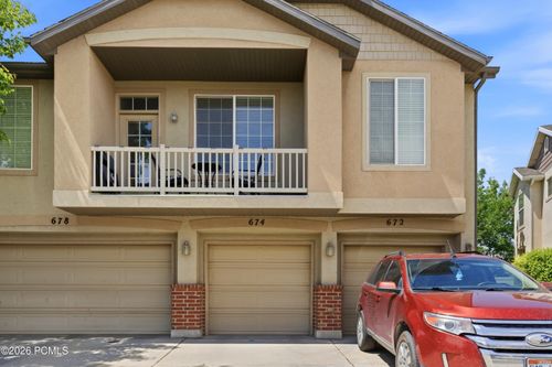 674 Canterbury Ln, North Salt Lake, UT, 84054-6092 | Card Image