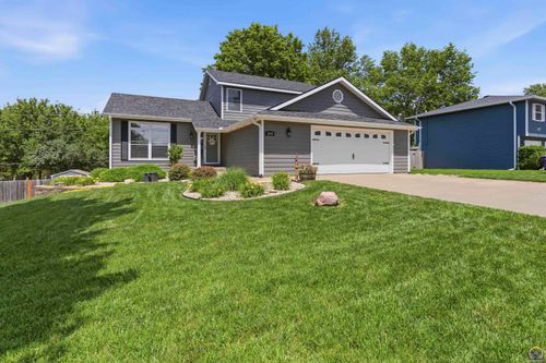 3008 Wilson Dr., Manhattan, KS, 66502 | Card Image