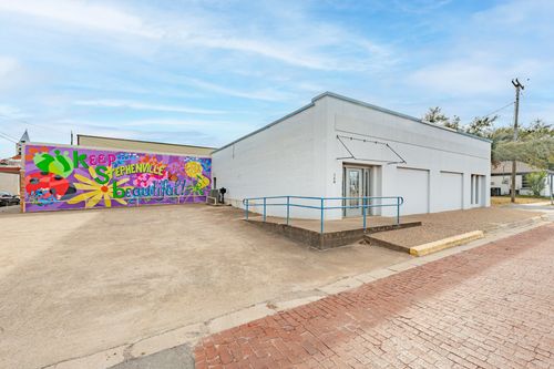 240 W Green St, Stephenville, TX, 76401-3461 | Card Image