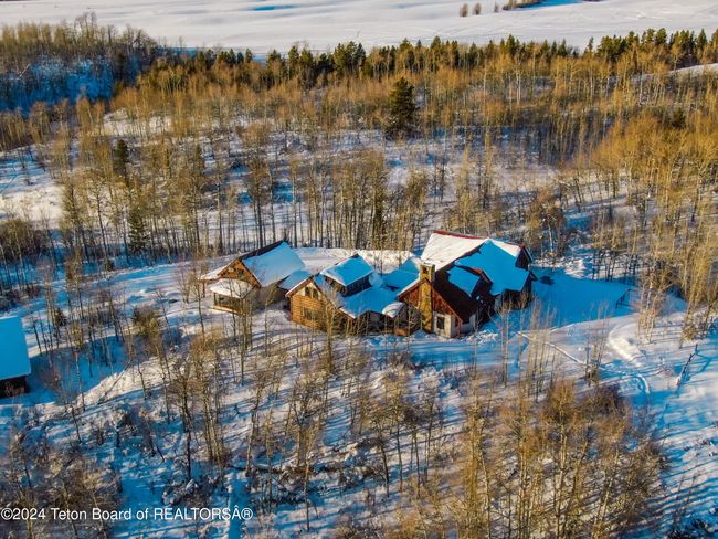 2815 Black Sheep Farm Rd, House other with 4 bedrooms, 5 bathrooms and null parking in Alta WY | Image 40