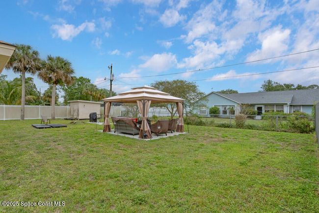 618 Americana Blvd Ne, House other with 3 bedrooms, 2 bathrooms and null parking in Palm Bay FL | Image 23