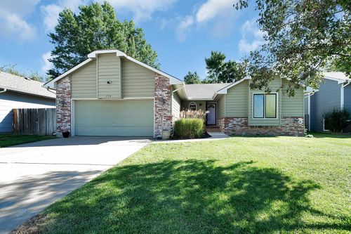 2114 N Rutgers St, Wichita, KS, 67212-6407 | Card Image