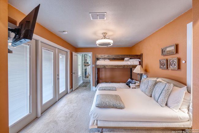 270 Robinson Rd, House other with 4 bedrooms, 3 bathrooms and null parking in Concan TX | Image 32