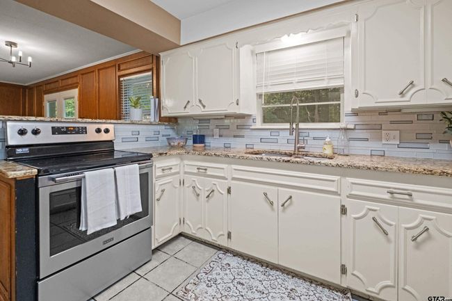 1330 Powers Powers Dr, House other with 3 bedrooms, 2 bathrooms and null parking in Tyler TX | Image 8