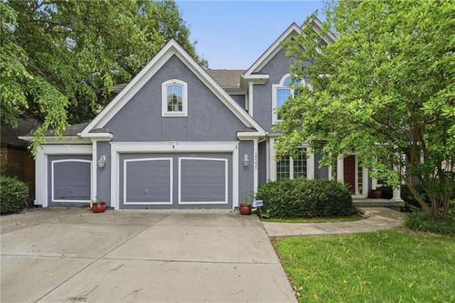 14535 Nw 63rd St, Parkville, MO, 64152-8703 | Card Image
