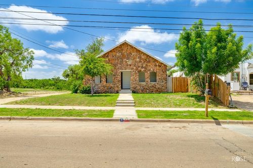 415 E Harris Ave, San Angelo, TX, 76903-3607 | Card Image