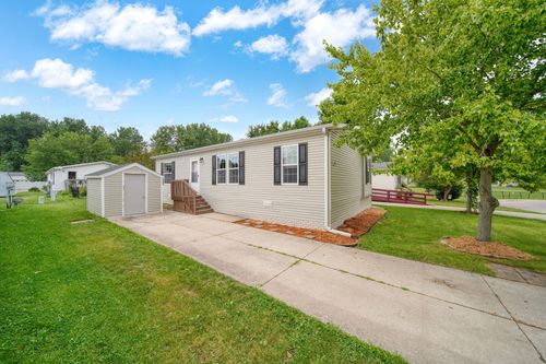 520 Missouri River Ct, Adrian, MI, 49221-3790 | Card Image
