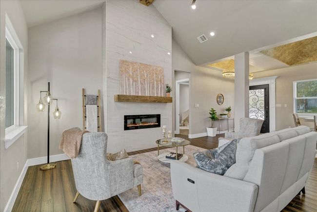 500 Highview Ct, House other with 3 bedrooms, 2 bathrooms and null parking in Godley TX | Image 12