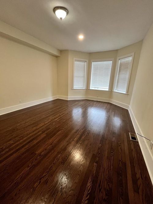 apt-1n-3555 King Dr, Chicago, IL, 60653-1154 | Card Image