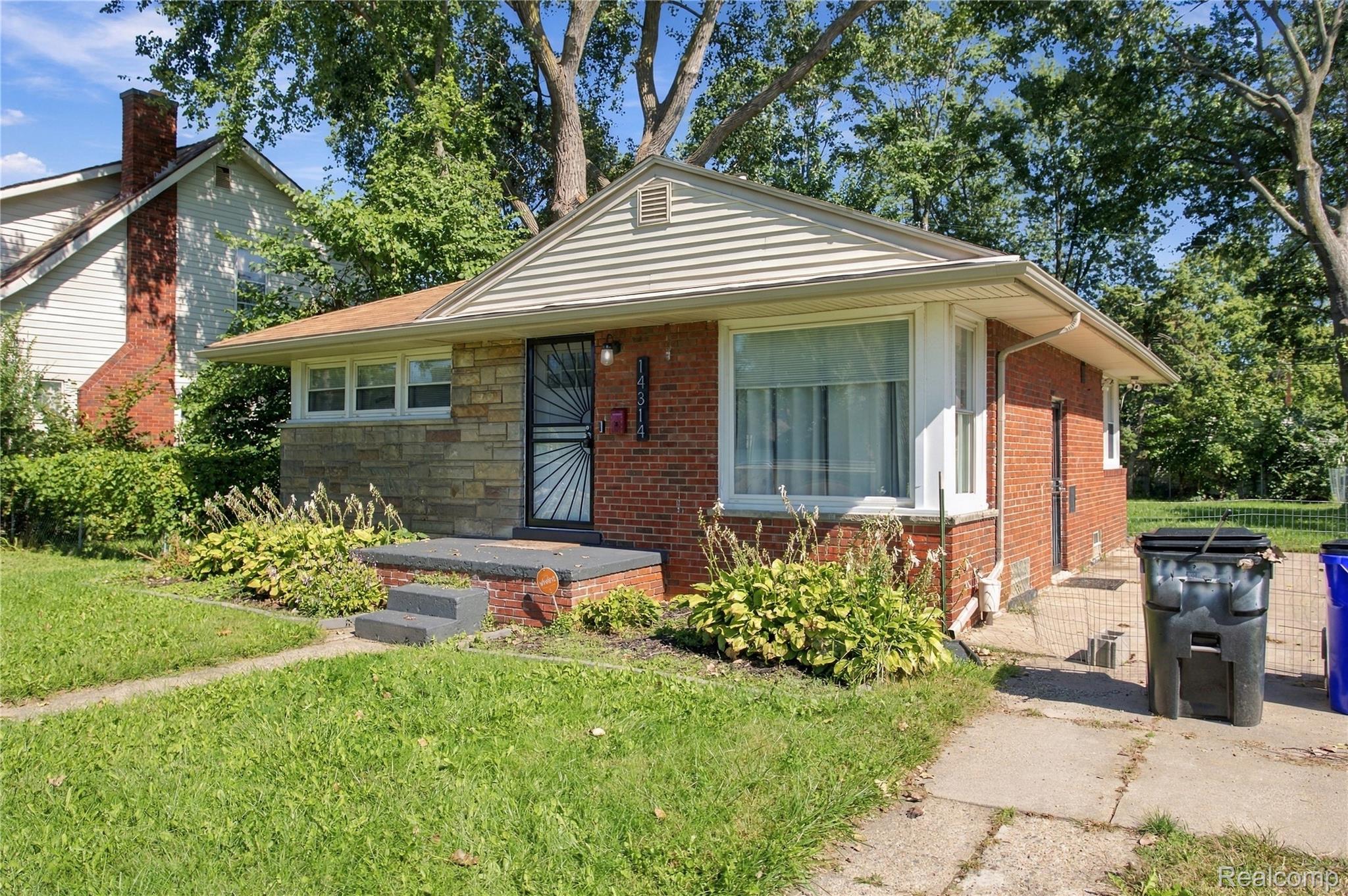 Residential in Detroit 4