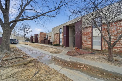 c3-4330 E 67th St, Tulsa, OK, 74136-2923 | Card Image