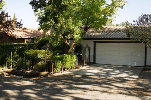 438 Crivelli Dr, Sonoma, CA, 95476-3319 | Card Image