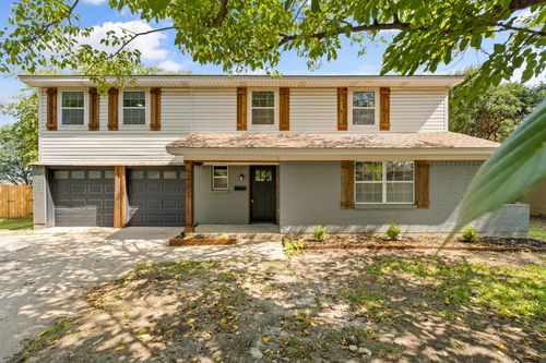 13031 Glenside Dr, Farmers Branch, TX, 75234-4906 | Card Image