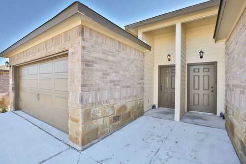a-189 Joanne Loop, Buda, TX, 78610-3893 | Card Image