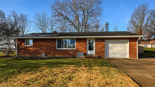 1769 22nd St Sw, Massillon, OH, 44647-7425 | Card Image