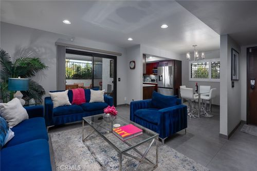 unit-211-5301 E Waverly Dr, Palm Springs, CA, 92264-6164 | Card Image