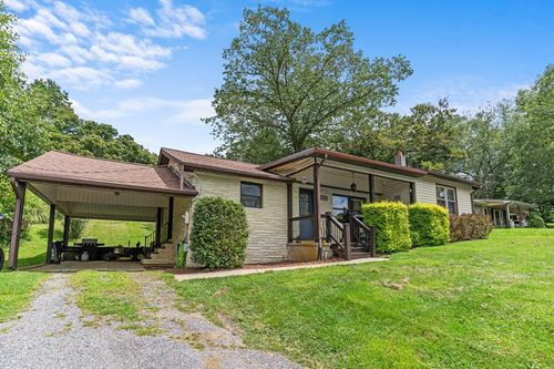 338 W Grayson St, Hillsville, VA, 24343-1327 | Card Image
