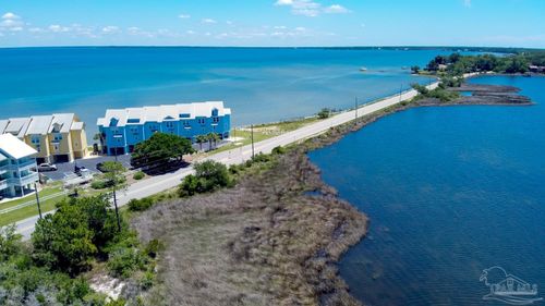 16068 Innerarity Point Rd, Pensacola, FL, 32507-8376 | Card Image