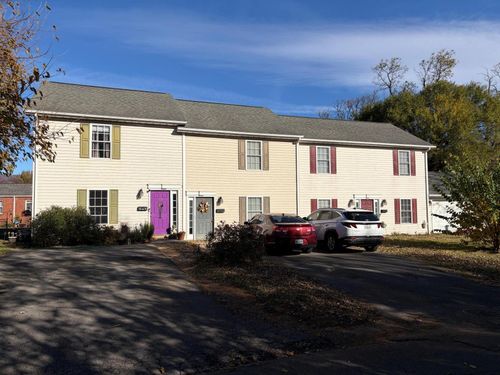 117-113-115 W 1st St, Salem, VA, 24153-3672 | Card Image
