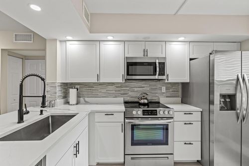 apt-102-12829 Briarlake Dr, Palm Beach Gardens, FL, 33418-6929 | Card Image