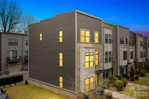 563 Nantahala Dr, Charlotte, NC, 28211-1796 | Card Image