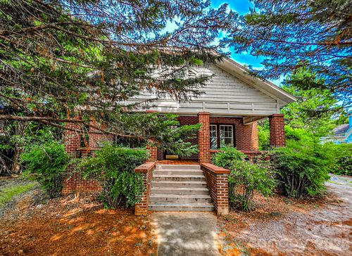 154 S Broadway St, Forest City, NC, 28043-3614 | Card Image