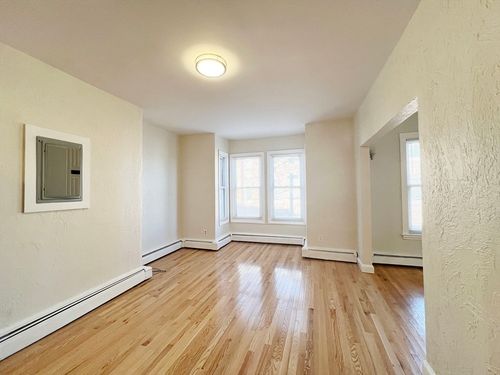 apt-2-207 Trenton St, Boston, MA, 02128-1823 | Card Image