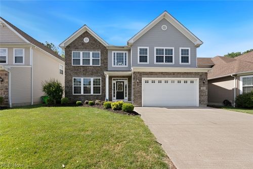 32819 Rebecca Ln, Avon Lake, OH, 44012-3705 | Card Image