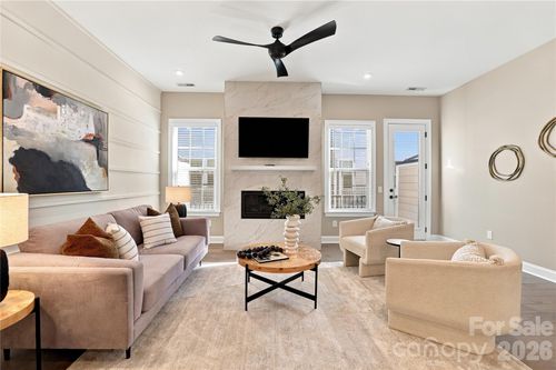 5026 Harrowsmith Ln, Charlotte, NC, 28204-4301 | Card Image