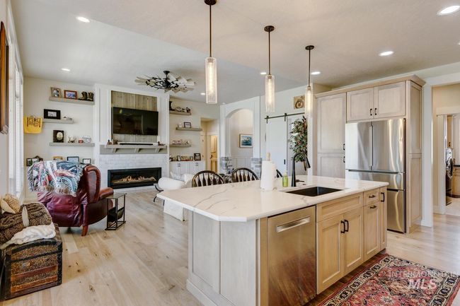 22608 Aura Vista Way, House other with 3 bedrooms, 4 bathrooms and 5 parking in Caldwell ID | Image 9