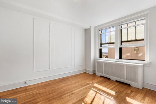 8d-2100 Walnut St, PHILADELPHIA, PA, 19103-4891 | Card Image