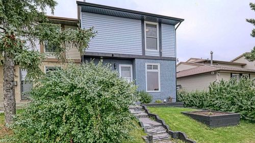 559 Abinger Rd Ne, Calgary, AB, T2A6M4 | Card Image