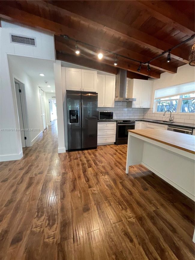 3700 Loquat Ave, House other with 4 bedrooms, 2 bathrooms and null parking in Coconut Grove FL | Image 20