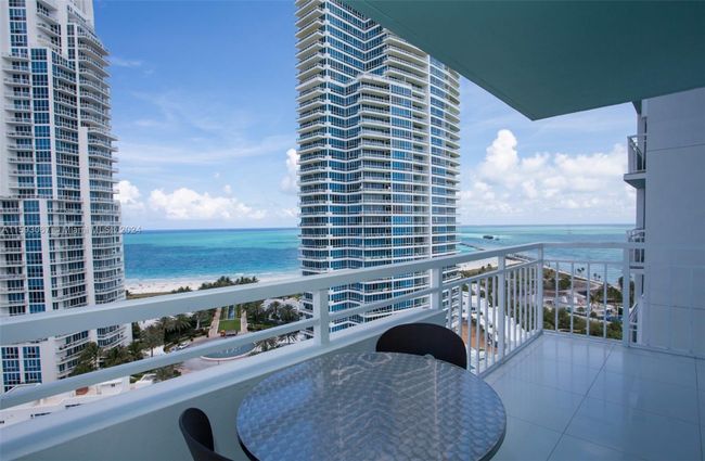 1906 - 400 S Pointe Dr, Condo with 2 bedrooms, 2 bathrooms and null parking in Miami Beach FL | Image 3