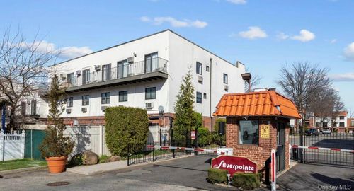 9d-340 Julius Rd, College Point, NY, 11356-1265 | Card Image