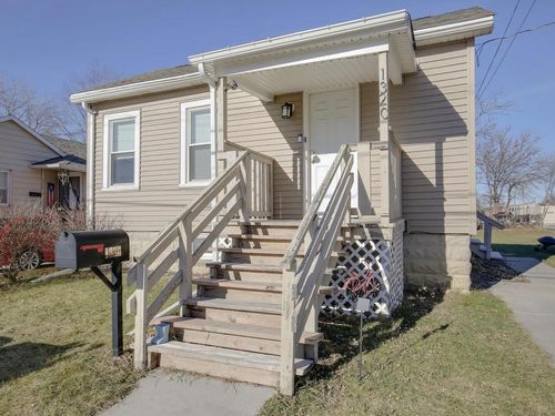 1320 45th Street, Kenosha, WI, 53140 | Card Image