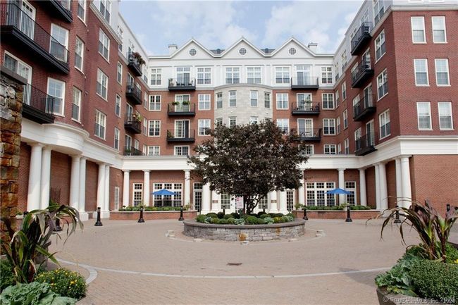 APT-215 - 85 Memorial Rd, Condo with 1 bedrooms, 1 bathrooms and null parking in West Hartford CT | Image 23