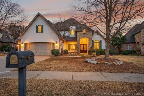 10529 92nd East Cir, Tulsa, OK, 74133-7050 | Card Image