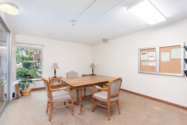 APT-202 - 300 S Roselle Rd, Home with 1 bedrooms, 1 bathrooms and 2 parking in Schaumburg IL | Image 15