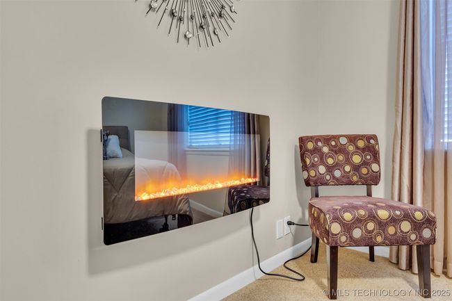 Electric remote control fire place in second bedroom | Image 15